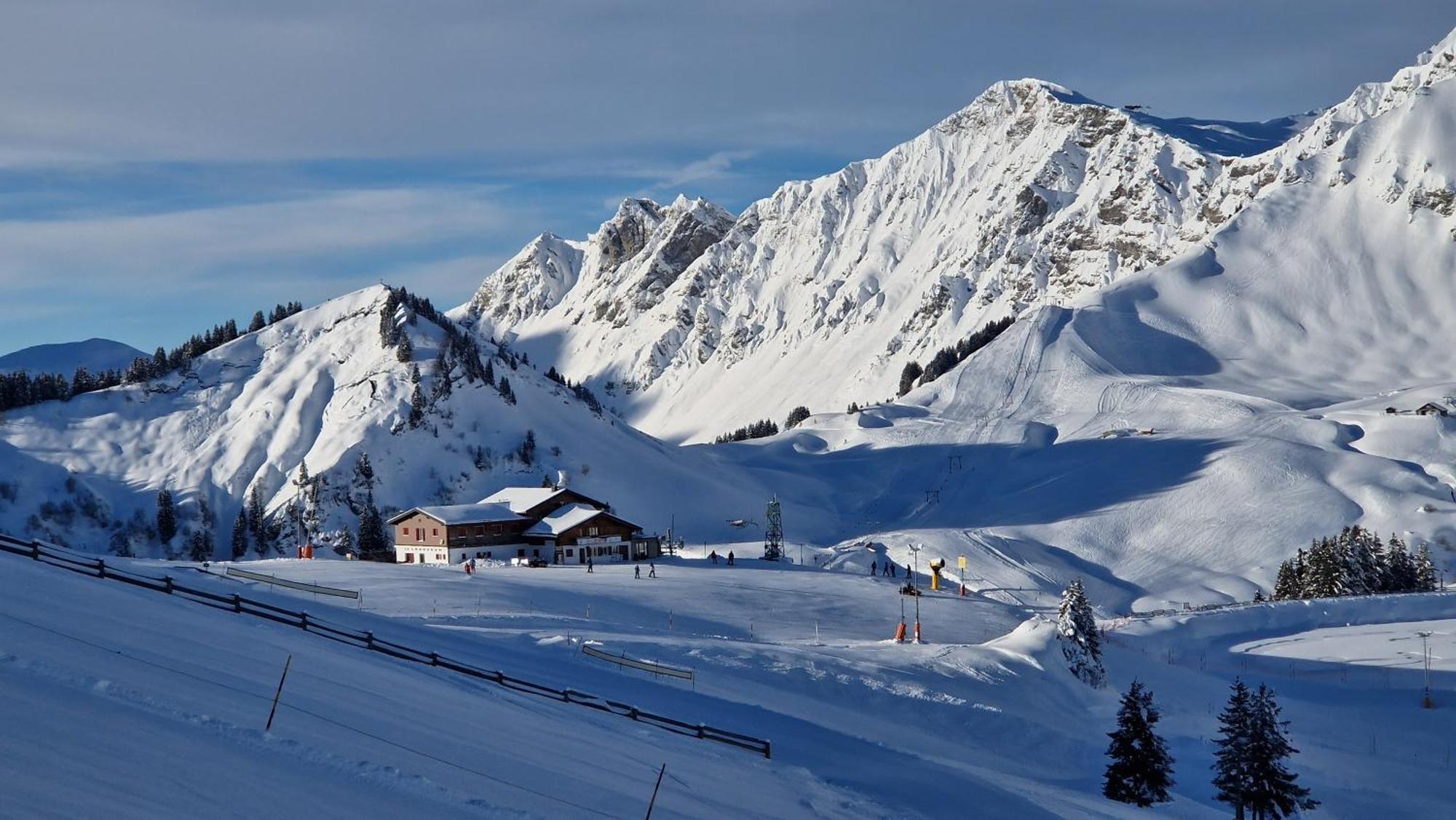 Refuge Du Chaudron Hotel Champery Exterior photo